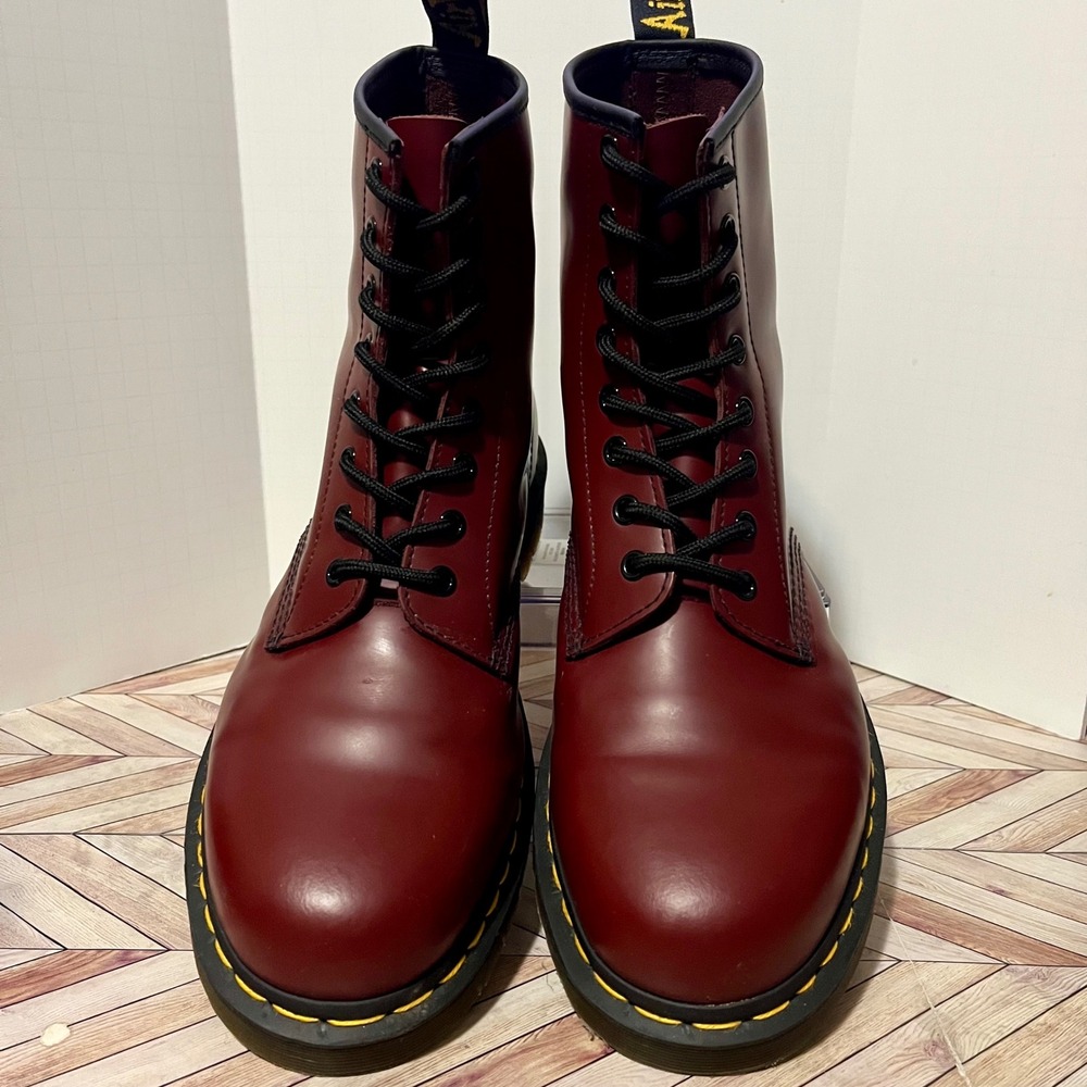 Dr Martens 1460 Cherry Red Smooth Leather Men 11 Women 12 Combat Boot 11822600 - Picture 3 of 11